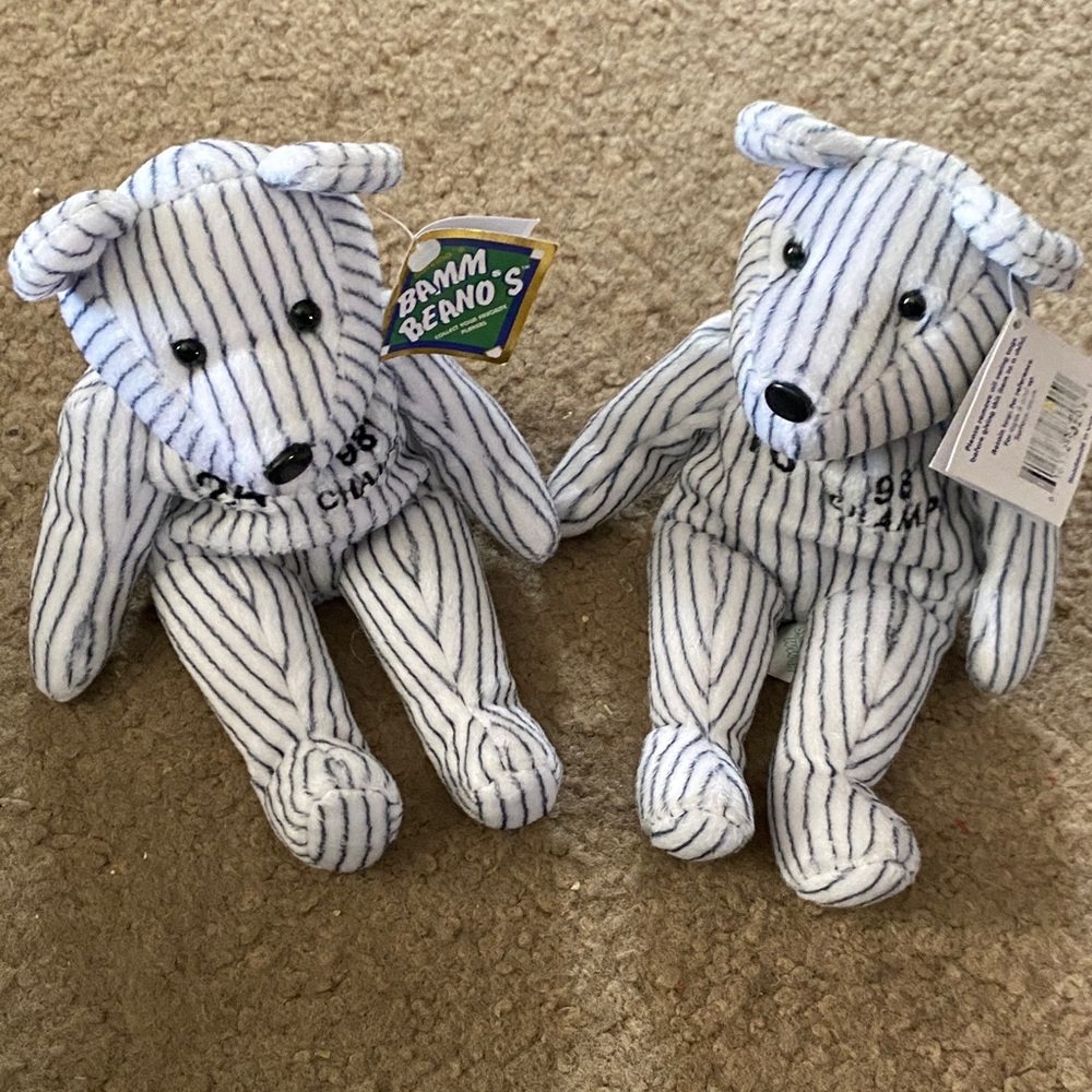 New York Yankees ‘98 Champs Bears.